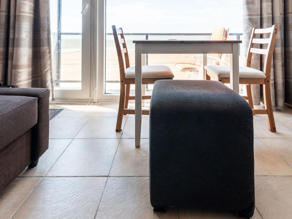 Contemporary In With Balcony Ostend