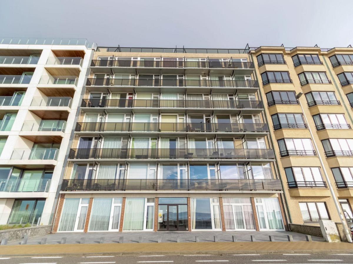 Contemporary In With Balcony * Oostende